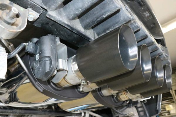 Corvette C7/ Z06 Endschalldämpfer Ausgang mittig - 4x100 Typ 25 mittig SCHWARZ – Bild 7