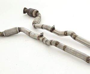 2x63.5mm Downpipe mit 200 Zellen Sport-Kat. Edelstahl